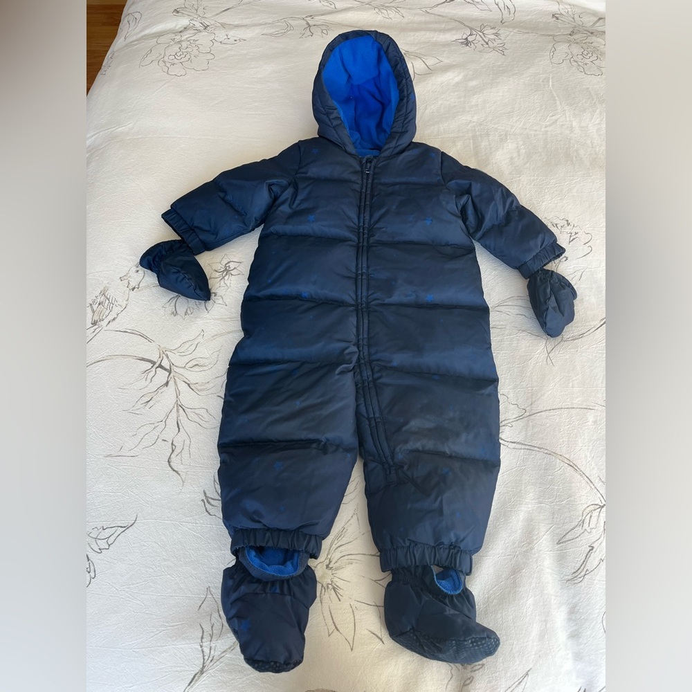 Baby Gap boys down fill snowsuit coat. Navy blue. Size 18-24 months. Used.